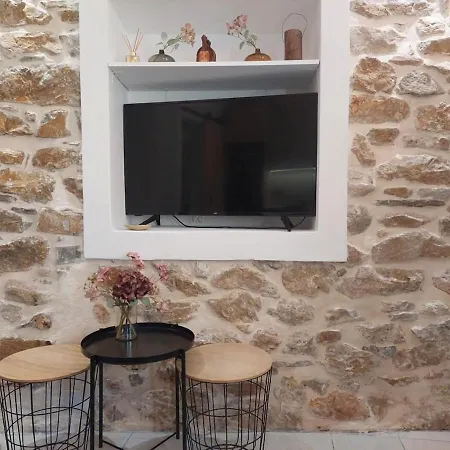 Vaporia Stone House Seaview Appartamento *