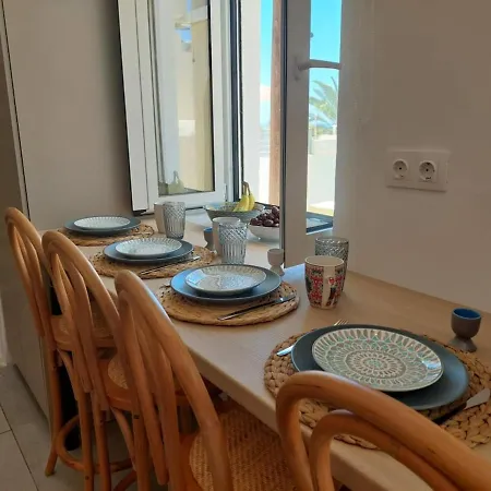 Vaporia Stone House Seaview